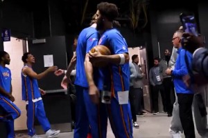 豪取12连胜！雷霆青年军这个赛前打气仪式，像极了我们高中班赛